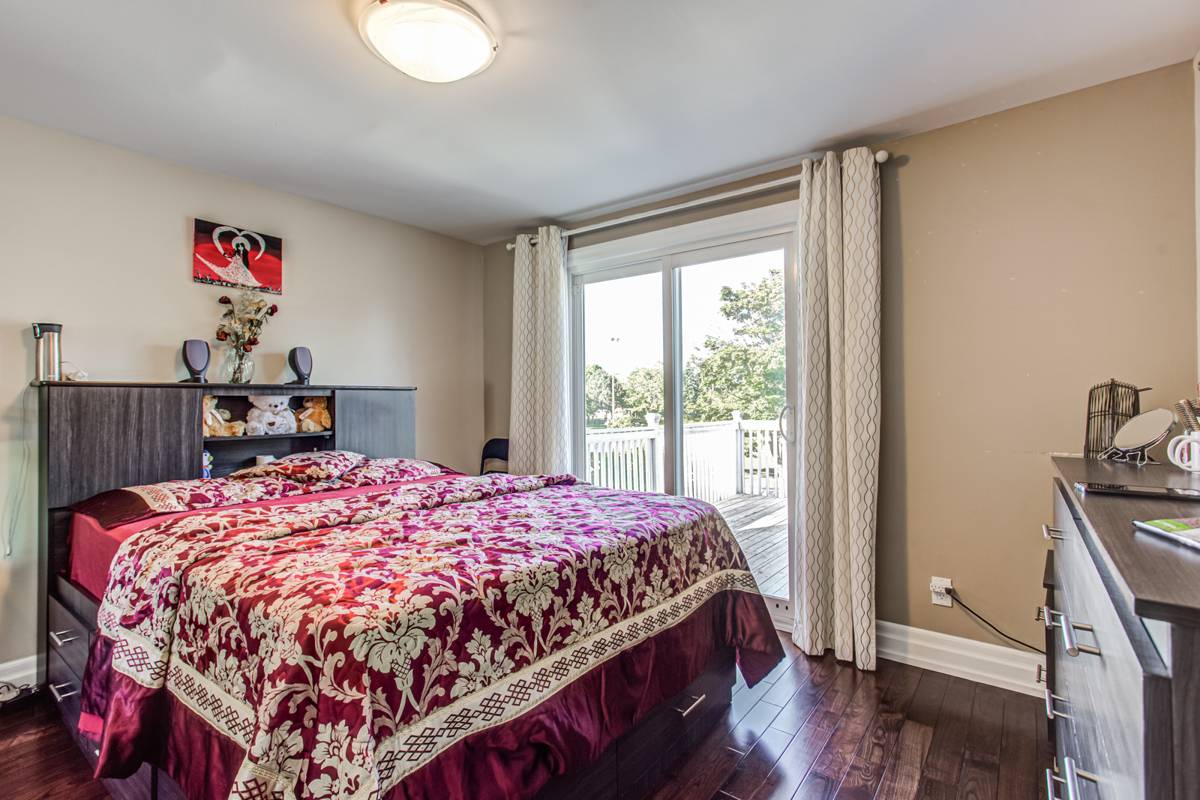 For sale 54 Muirhead Road, North York 4+1 bedroom home